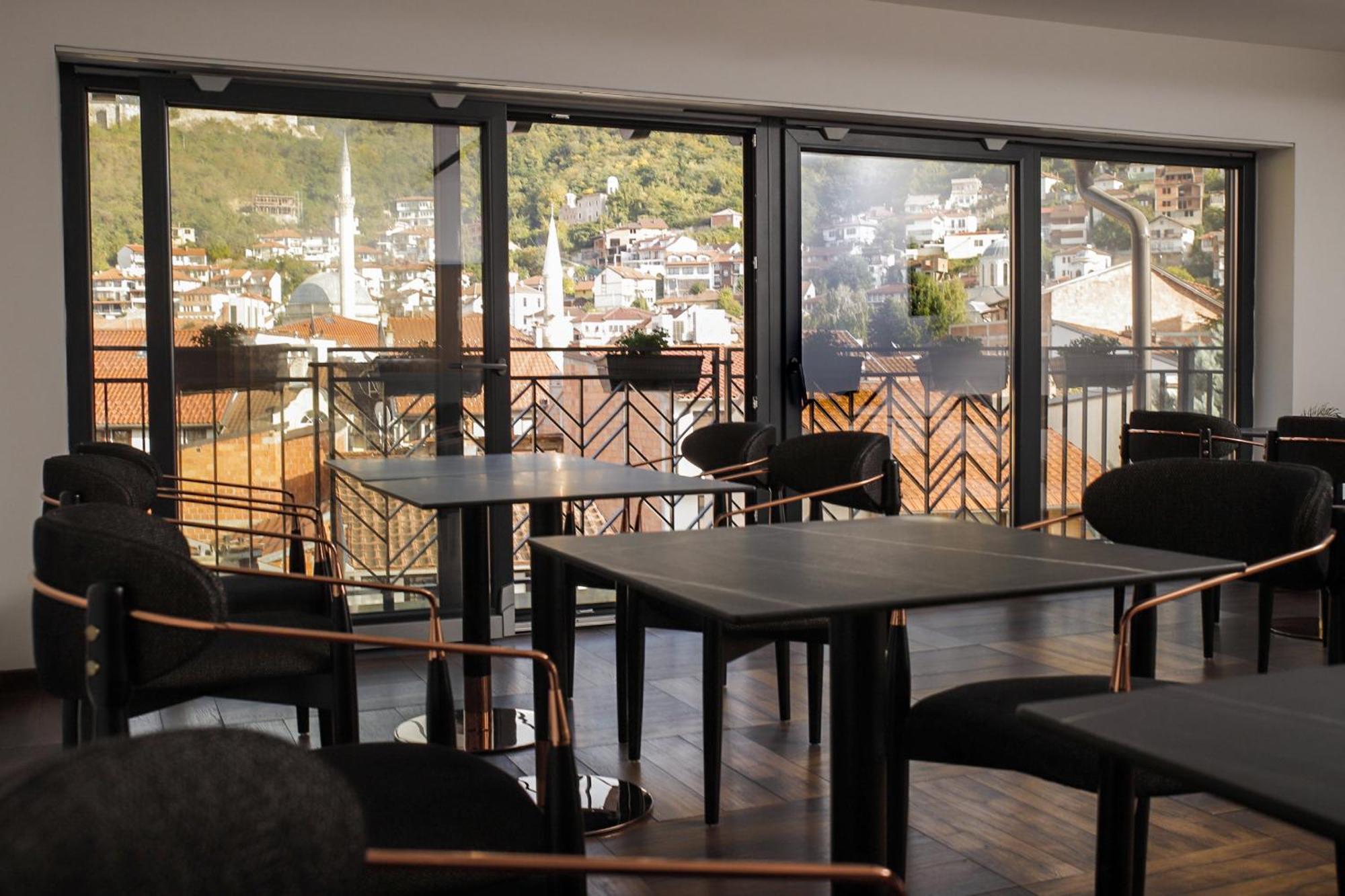 Triumf Hotel Prizren Exterior photo