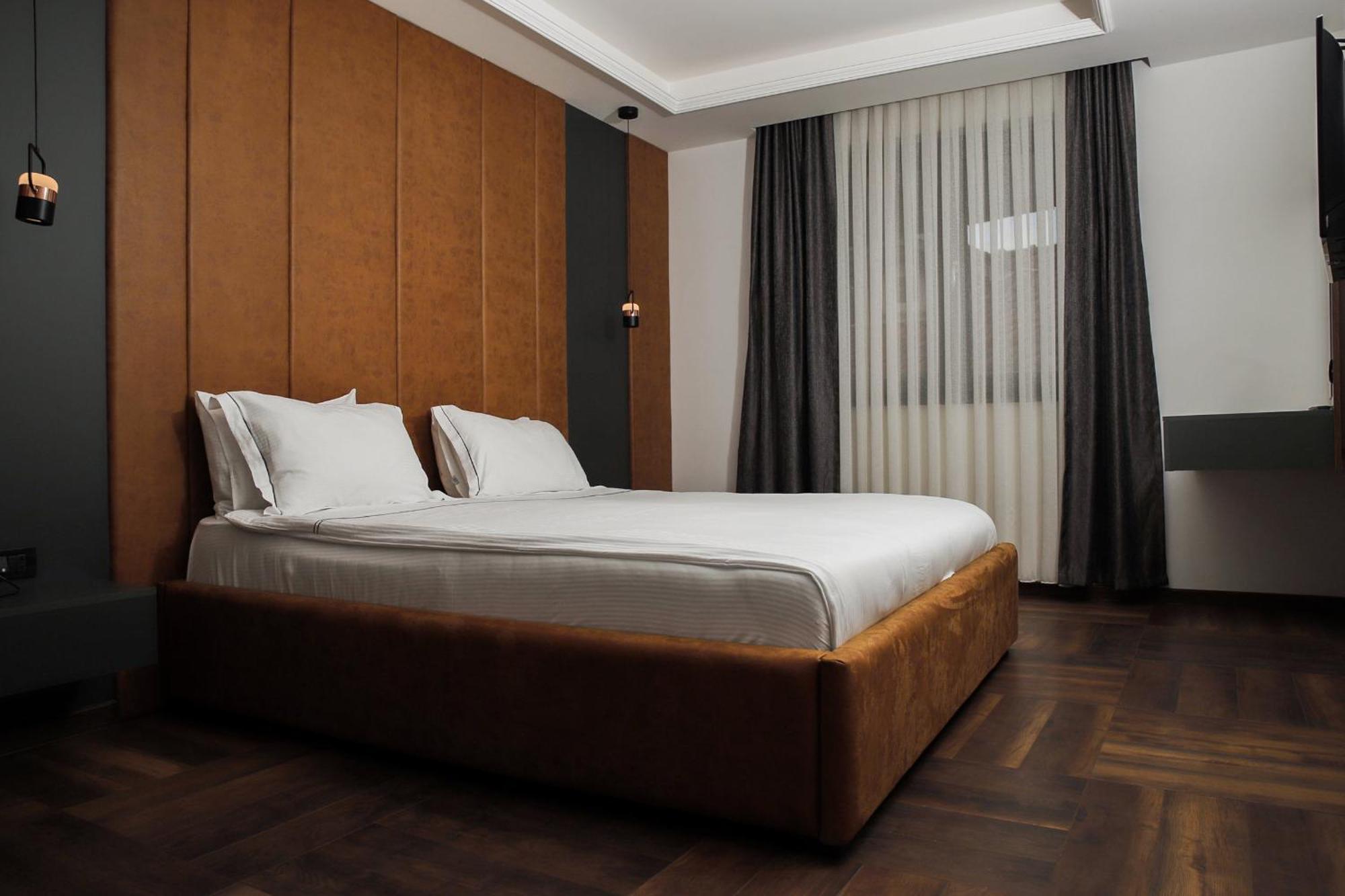 Triumf Hotel Prizren Exterior photo